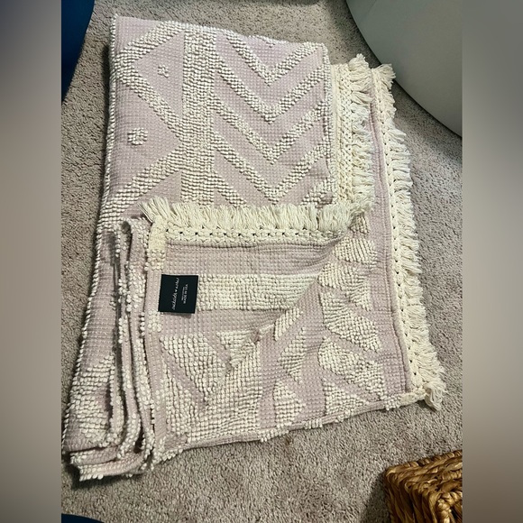 Sackcloth and Ashes Pale Pink and Cream Textured Blanket - Picture 1 of 3